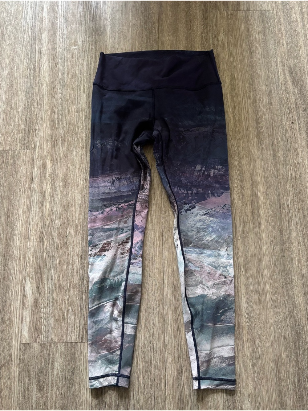 Lululemon Athletica Leggings in Multicolor Print